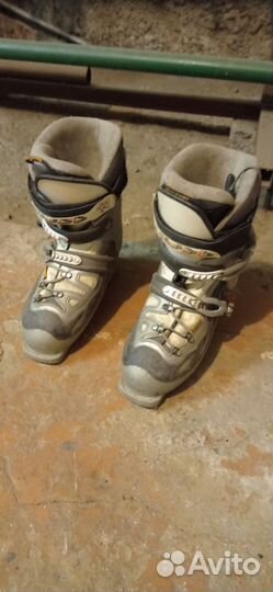 Сноубордические ботинки 42 размер