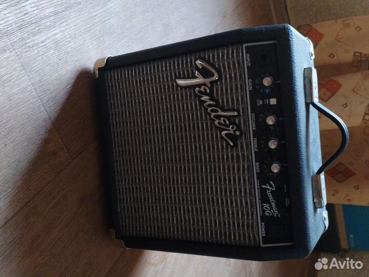 Гитарный комбоусилитель fender