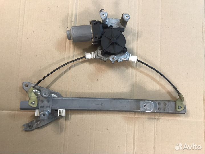 Стеклоподъемник задний левый Nissan Primera P12