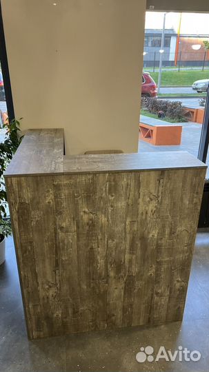 Стойка ресепшн лофт