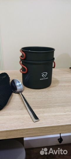 Набор походной посуды, котелки и ложка