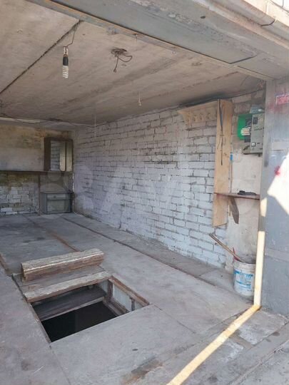Гараж, > 30 м²