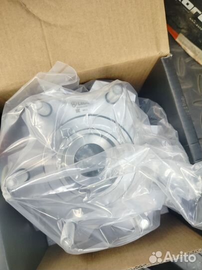 Ступица задняя Mitsubishi pajero 4