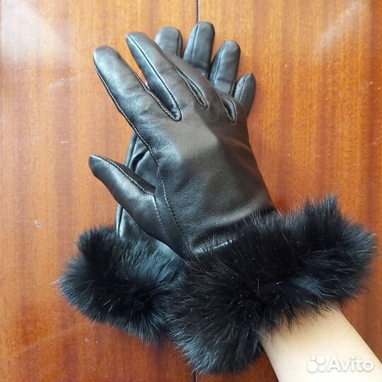 Перчатки женские кожаные новые