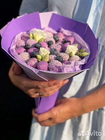 Клубничный букет