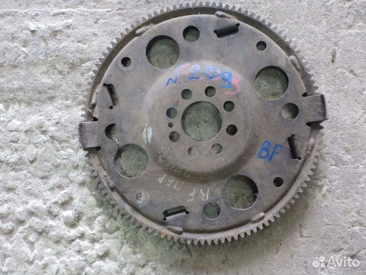 Венец на mazda 209