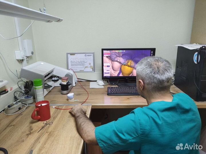 Зубной техник, керамист