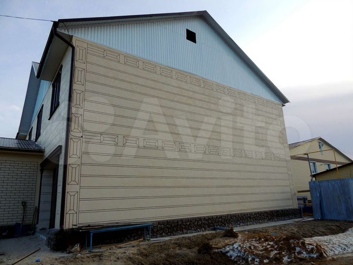 Дом 204 м² на участке 8 сот.