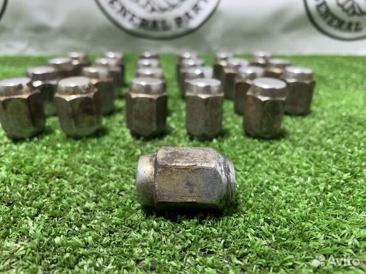 Гайка колесная Toyota Land Cruiser Prado RZJ95