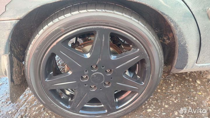 Комплект Колес Legzas r17 5х114.3 yokohama