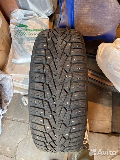 Nokian Tyres Rollster 21.5/60 R17