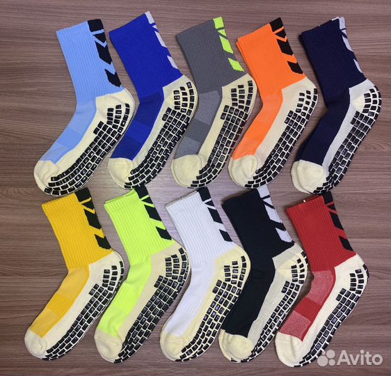 Противоскользящие носки футбольные