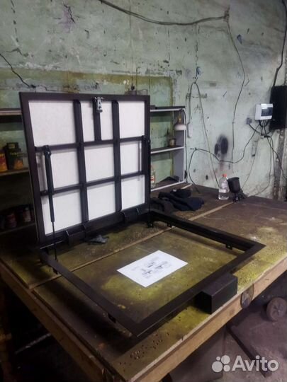 Напольные люки с газовыми амортизаторами