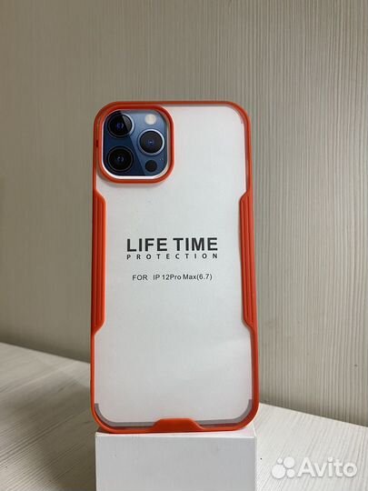 Чехол на iPhone