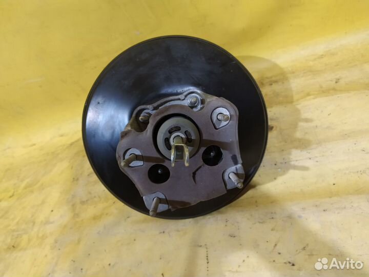 Вакуумный усилитель Renault Fluence Megan 3