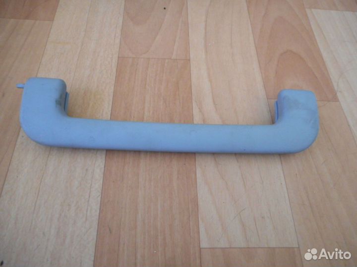 Ручка внутренняя потолочная Audi A8 (D2) I (1994–1