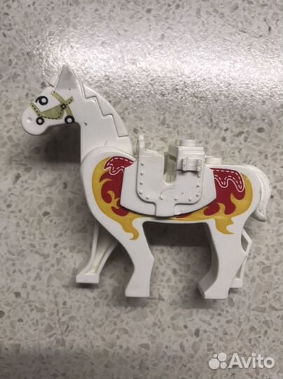 Лошадка пони из конструктора бу