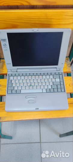 Древний ноутбук