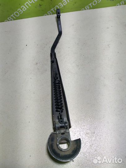 Поводок стеклоочистителя задний Dodge Caravan 3