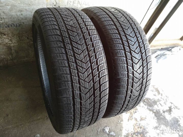 Pirelli Scorpion Winter 285/40 R22 110V
