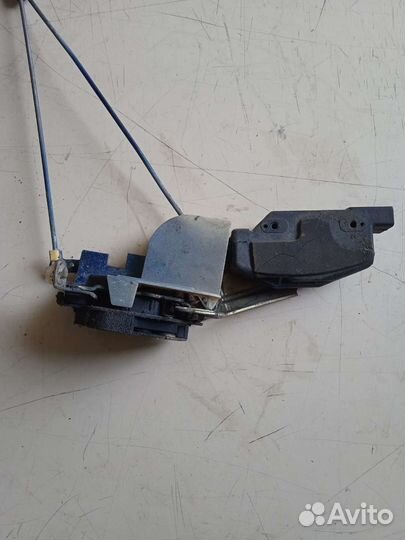 Замок двери передний правый Opel Vectra A Опель