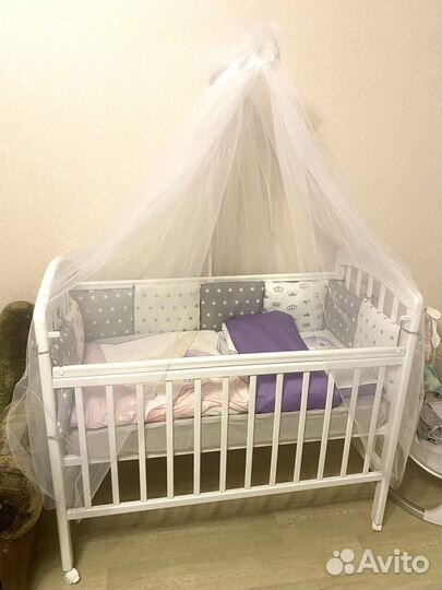 Детская кроватка