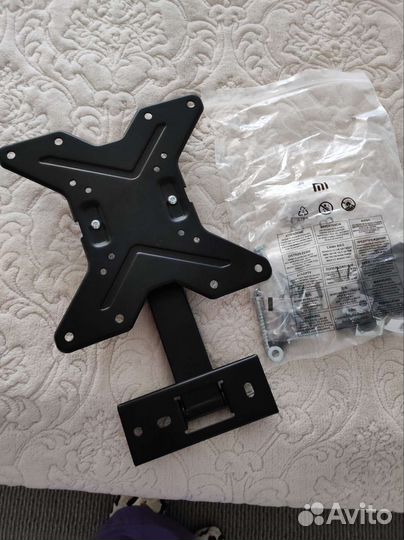 Кронштейн для телевизора на стену новый