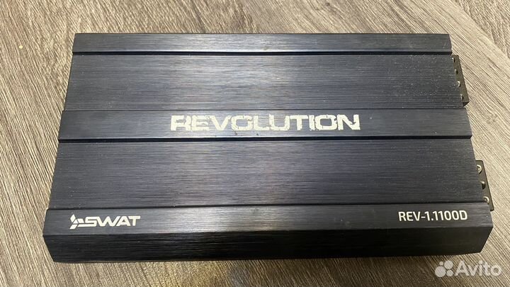 Усилитель моноблок Swat Revolution 1.1100D