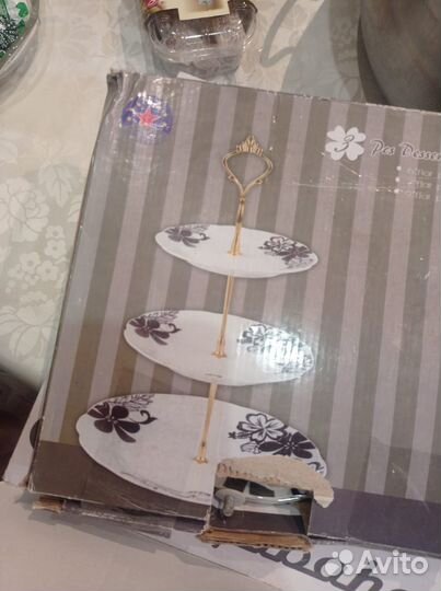 Этажерка для сладостей и фруктов