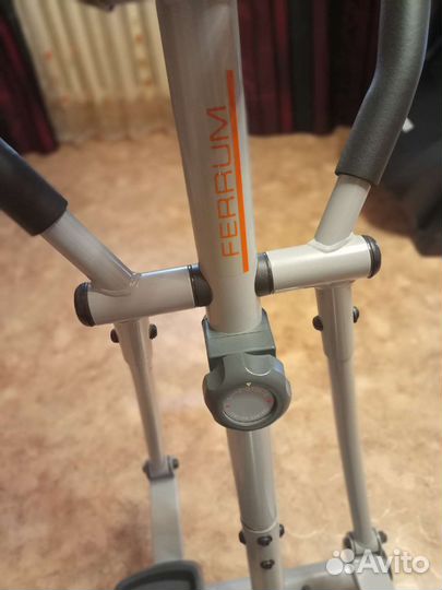 Эллиптический тренажер