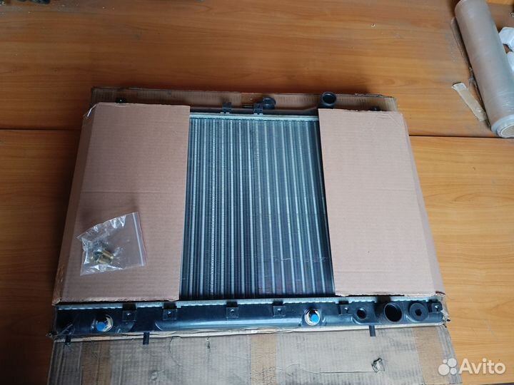 Радиатор Mitsubishi Galant/Space Wagon