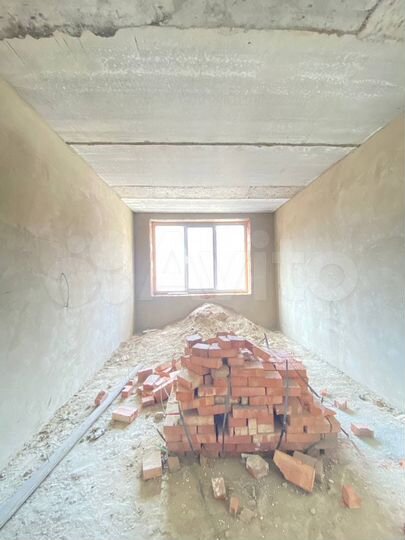 2-к. квартира, 74 м², 7/10 эт.