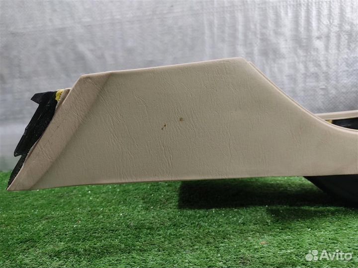 Консоль центральная с подлокотником Lexus GS300