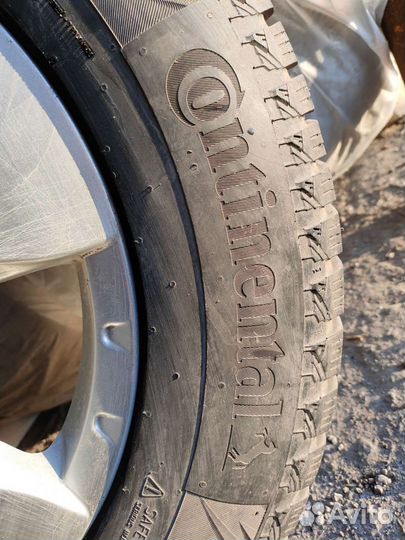 Continental IceContact 2 215/65 R16