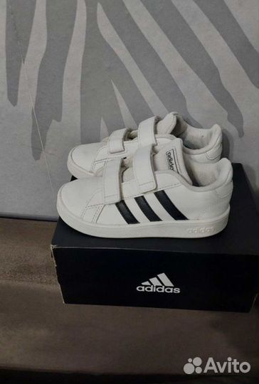 Кроссовки adidas 26 размер