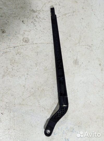 Щетка стеклоочистителя задняя Lexus Rx AL10 2grfe