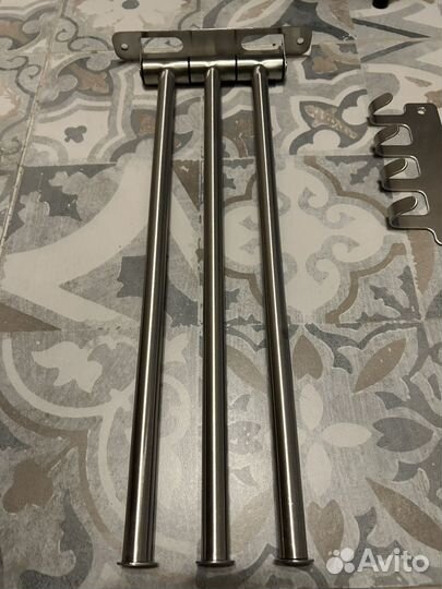 Полотенцедержатель и крючки для ванной