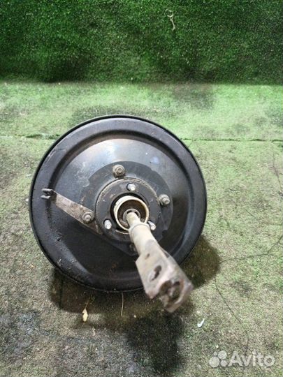 Вакуумный усилитель Audi 80