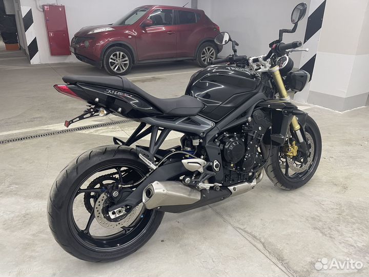 Triumph Street Triple