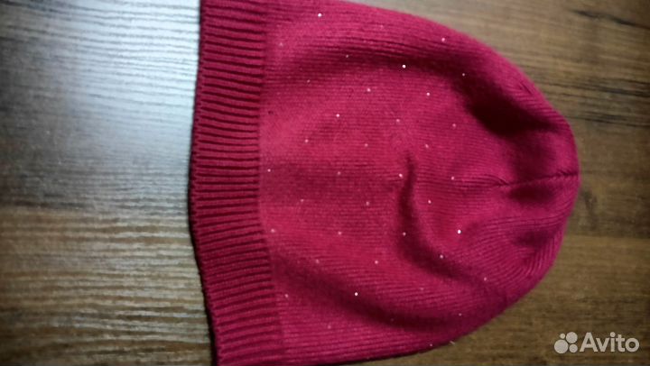 Шапки разные. Размер 56