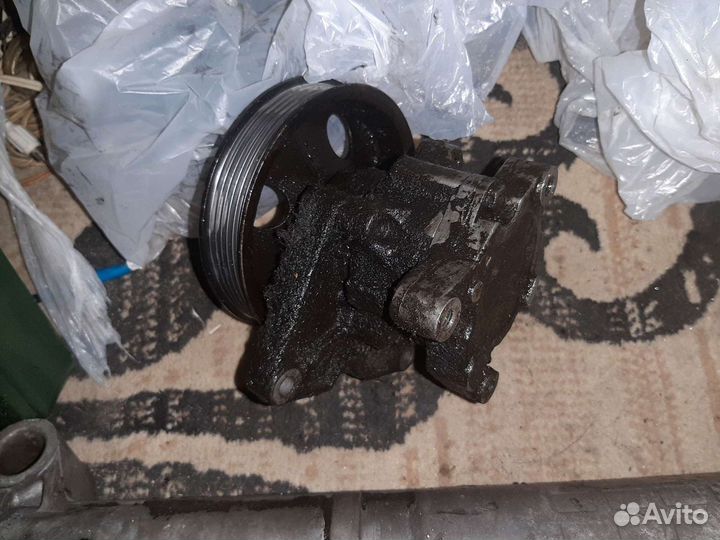 Насос гидроусилителя руля Mersrdes ML 350 W164