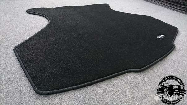 Автоковрик в багажник для Toyota Supra A80, черный