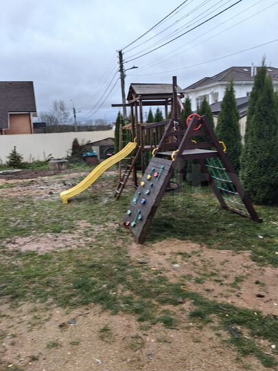 Дом 380 м² на участке 15 сот.