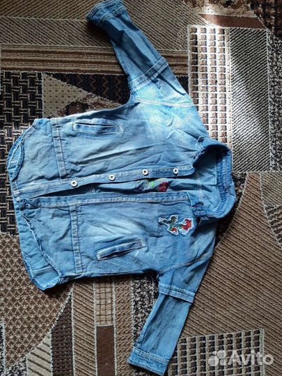 Джинсовая куртка для девочки