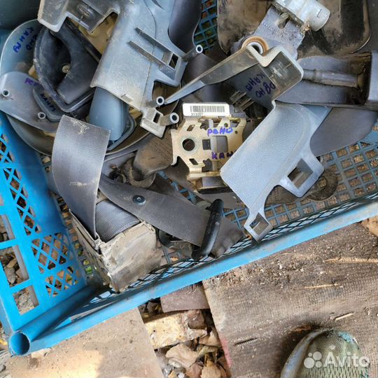 Ремень безопасности на рено кангу 1