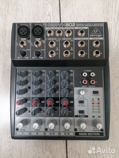 Микшерный пульт behringer 802