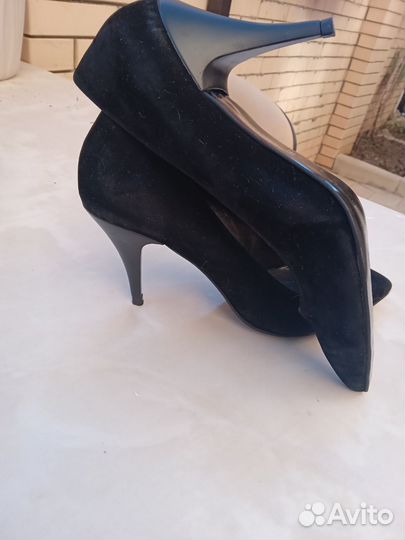 Туфли женские 38 размер черные замшевые