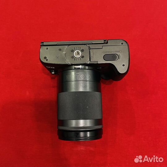 Canon m5 kit 18-150mm