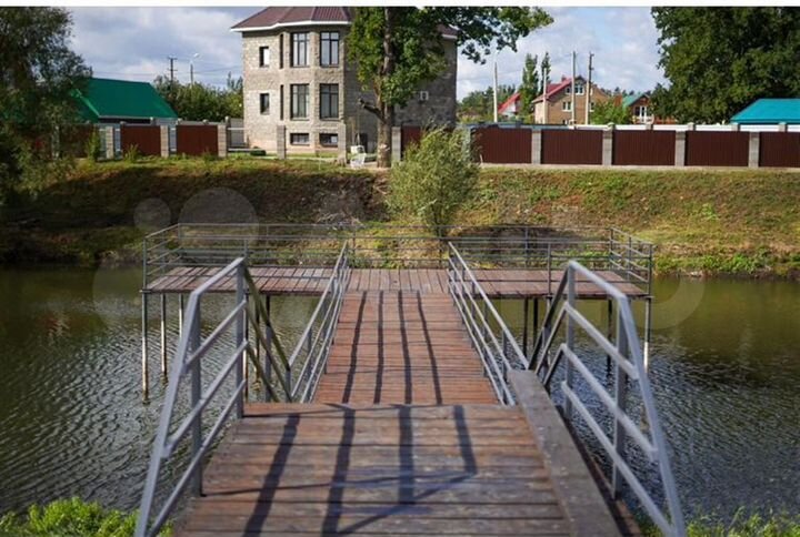 3-к. квартира, 72 м², 1/2 эт.