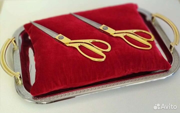 Серебряные столбики ограждения в аренду